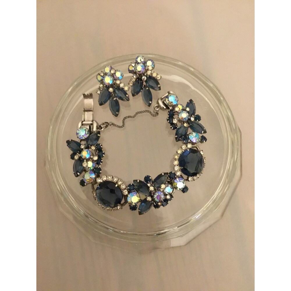 Vintage Juliana D&E Sapphire/aurora borealis Rhinestone Bracelet/Earring Set 50s - Picture 5 of 5